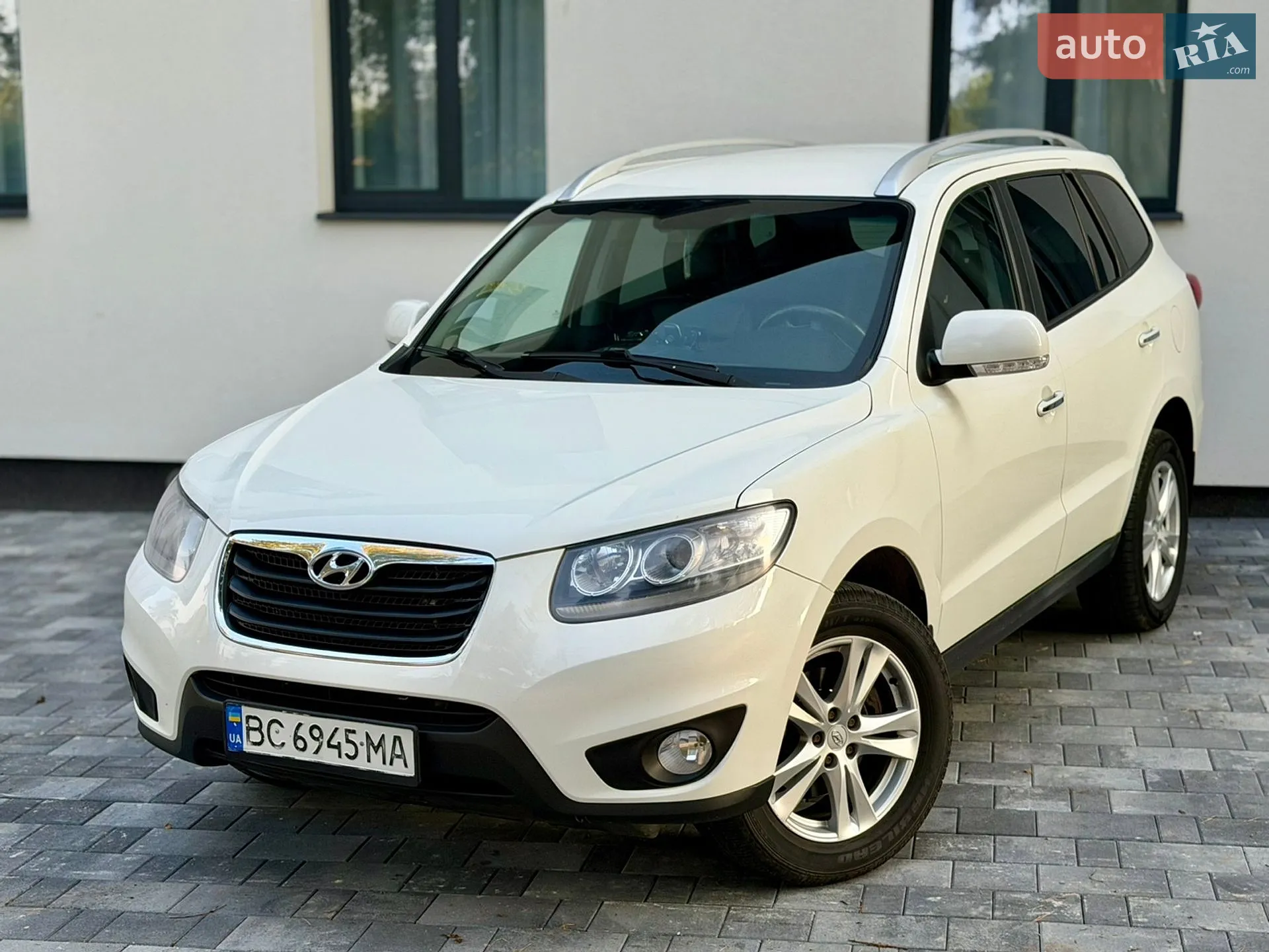 2010 Hyundai Santa Fe - мініатюра 26