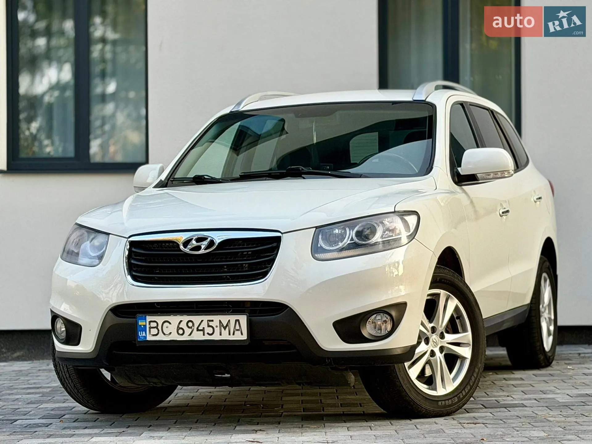 2010 Hyundai Santa Fe - мініатюра 30