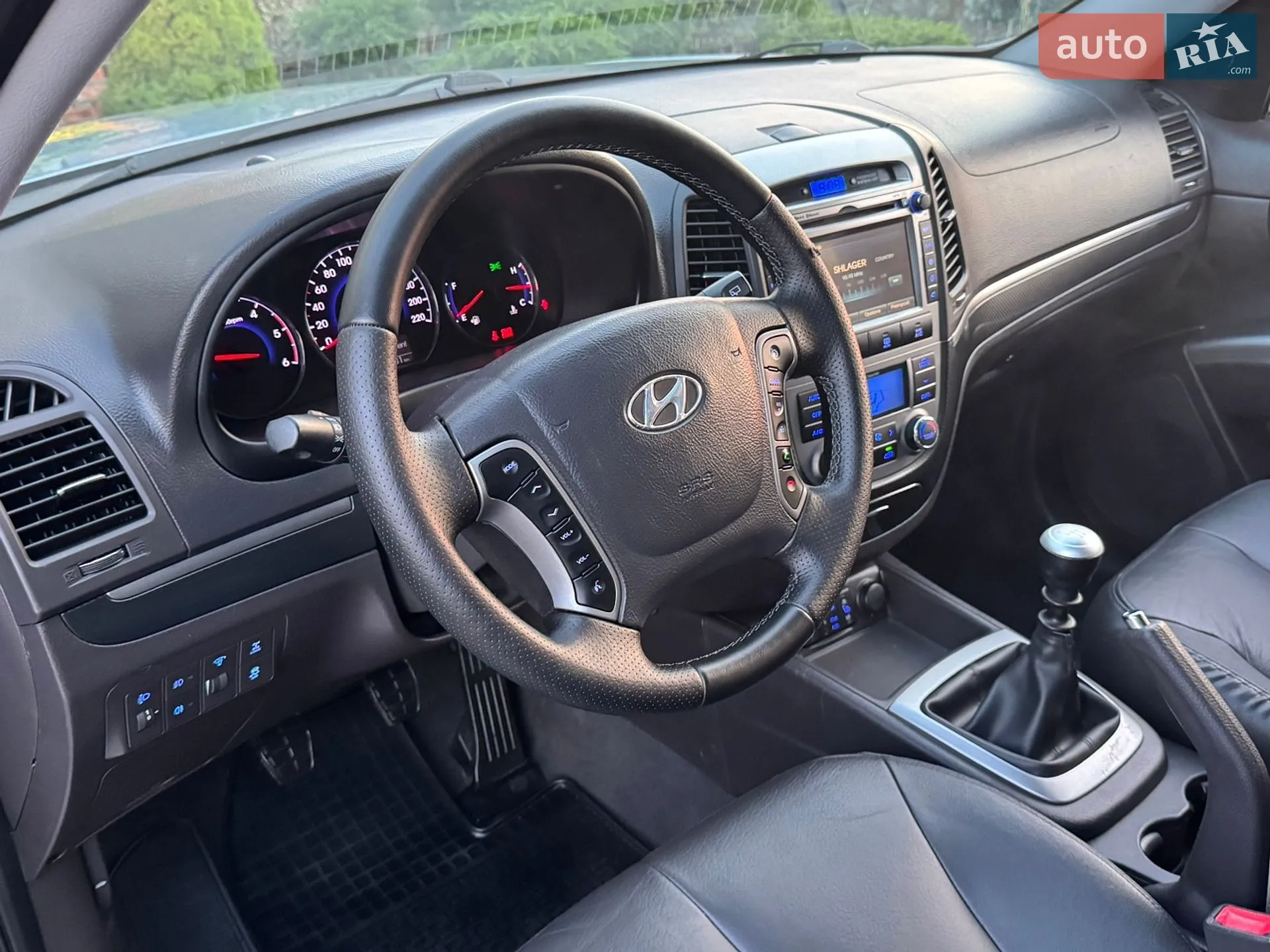 2010 Hyundai Santa Fe - мініатюра 37
