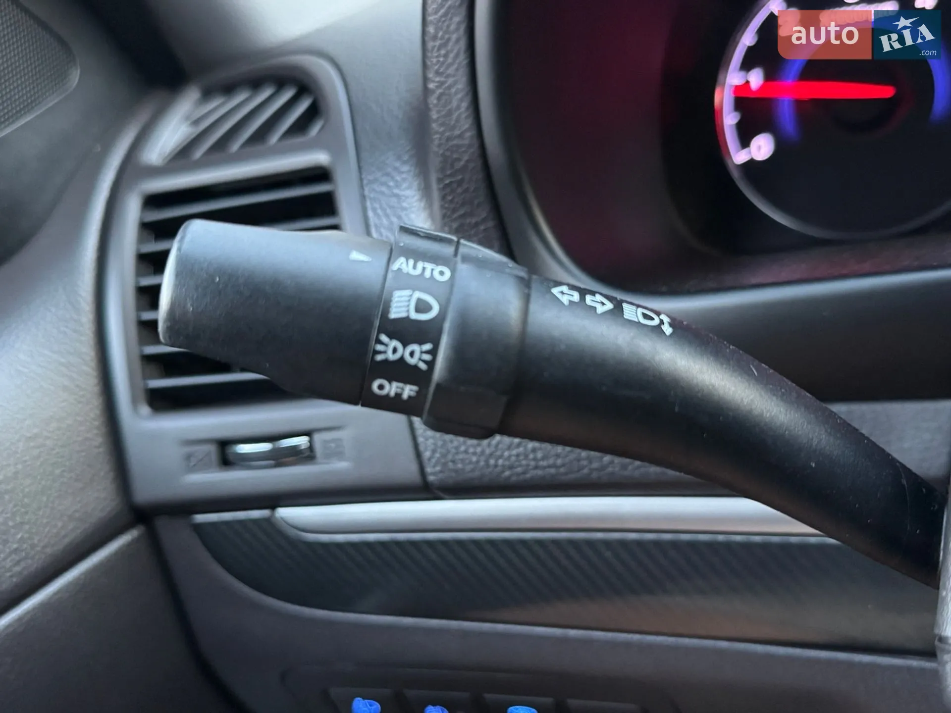 2010 Hyundai Santa Fe - мініатюра 58