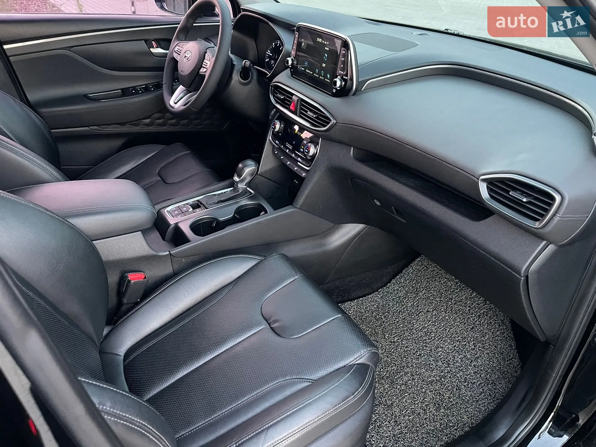 2018 Hyundai Santa Fe - мініатюра 32