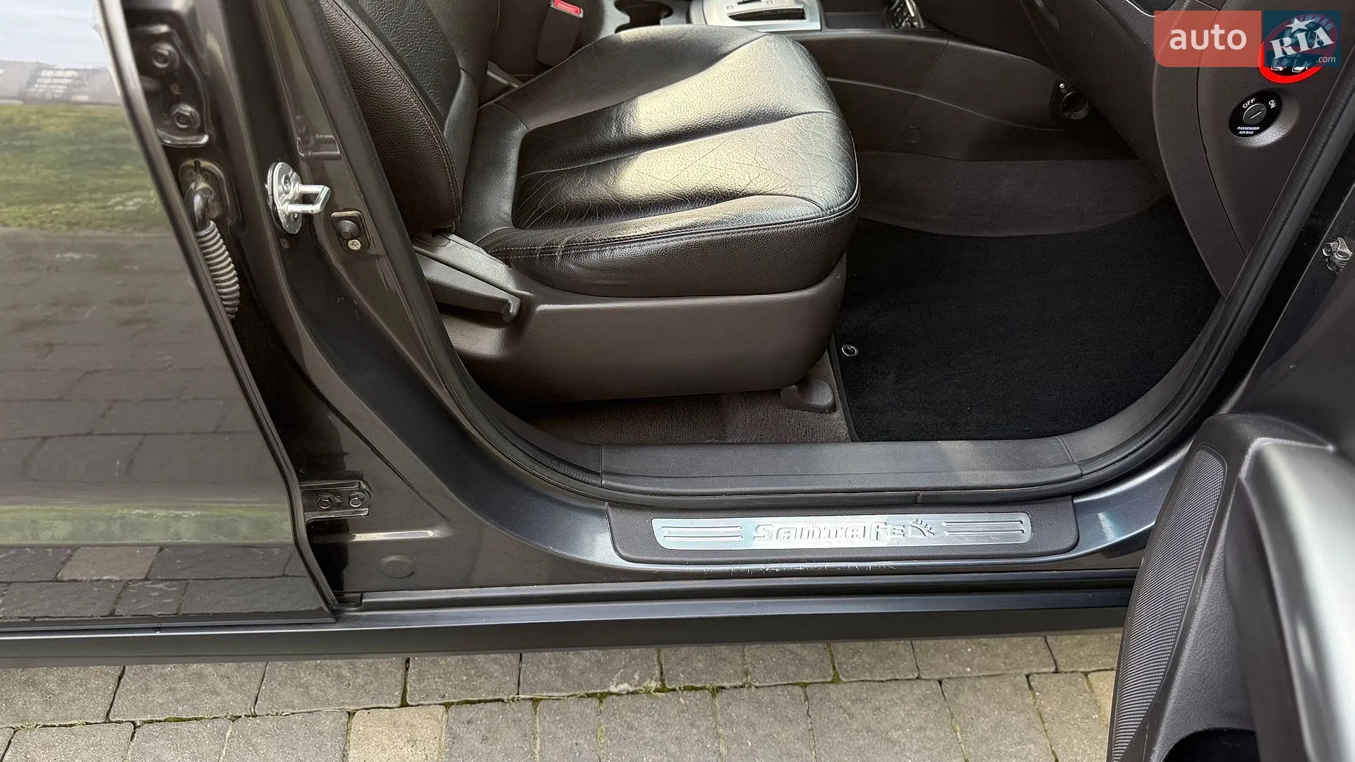 2010 Hyundai Santa Fe - мініатюра 31