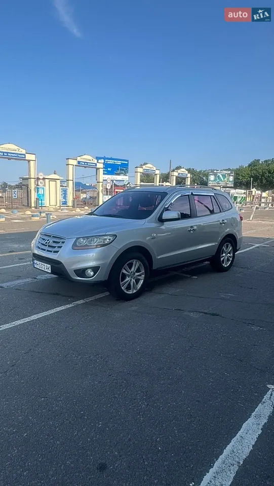 2010 Hyundai Santa Fe - мініатюра 38