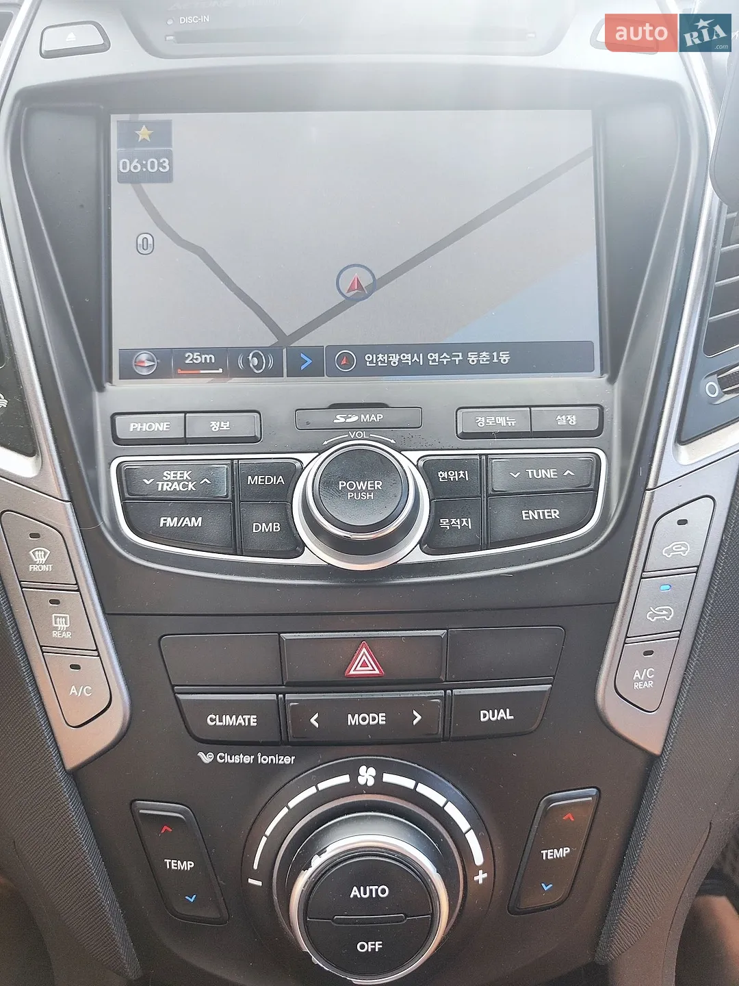 2012 Hyundai Santa Fe - мініатюра 19