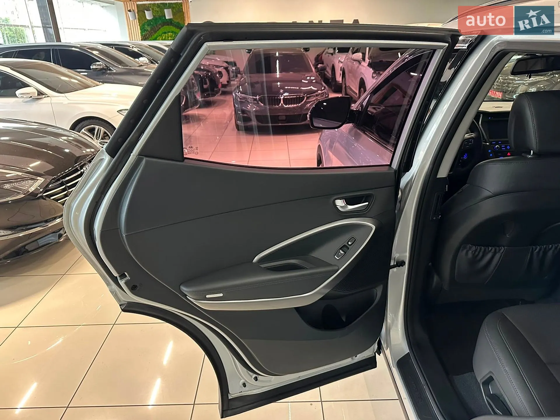 2016 Hyundai Santa Fe - мініатюра 14