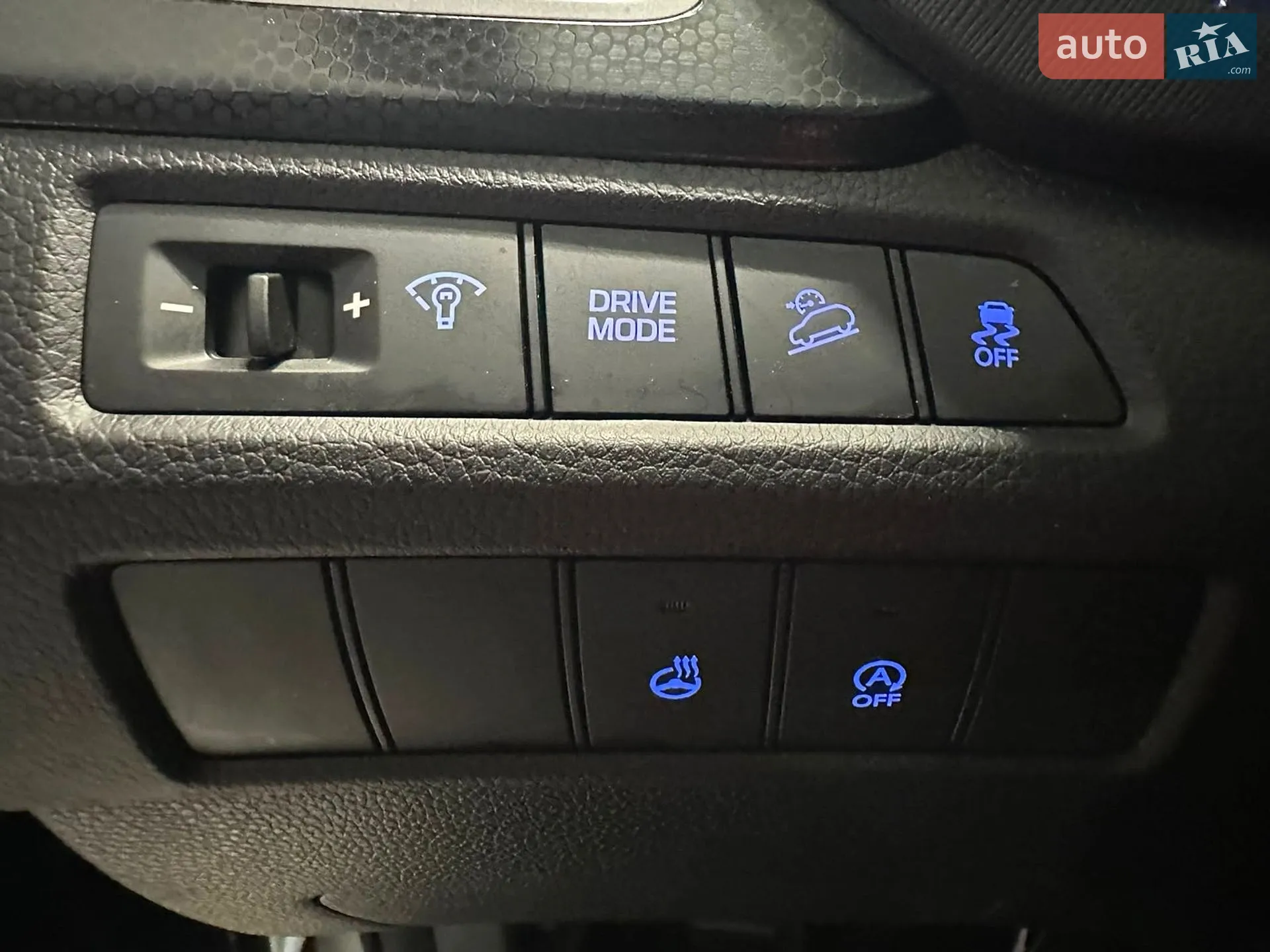 2016 Hyundai Santa Fe - мініатюра 23