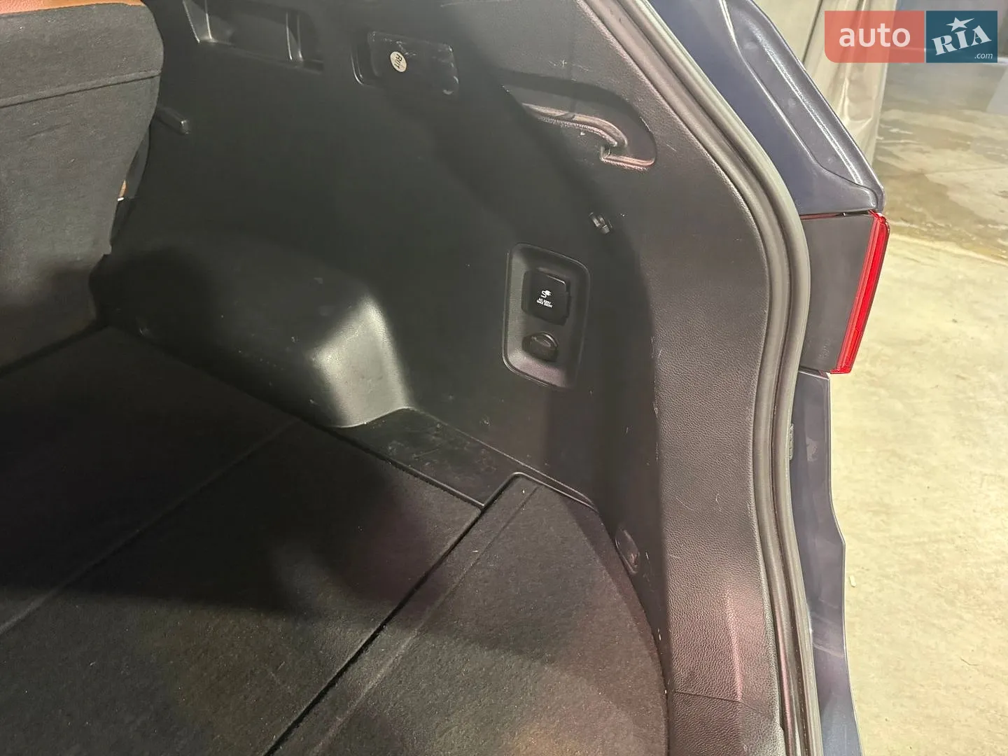 2015 Hyundai Santa Fe - мініатюра 28