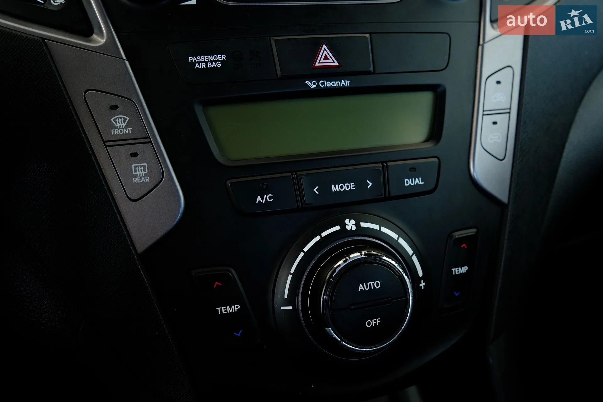 2013 Hyundai Santa Fe - мініатюра 16