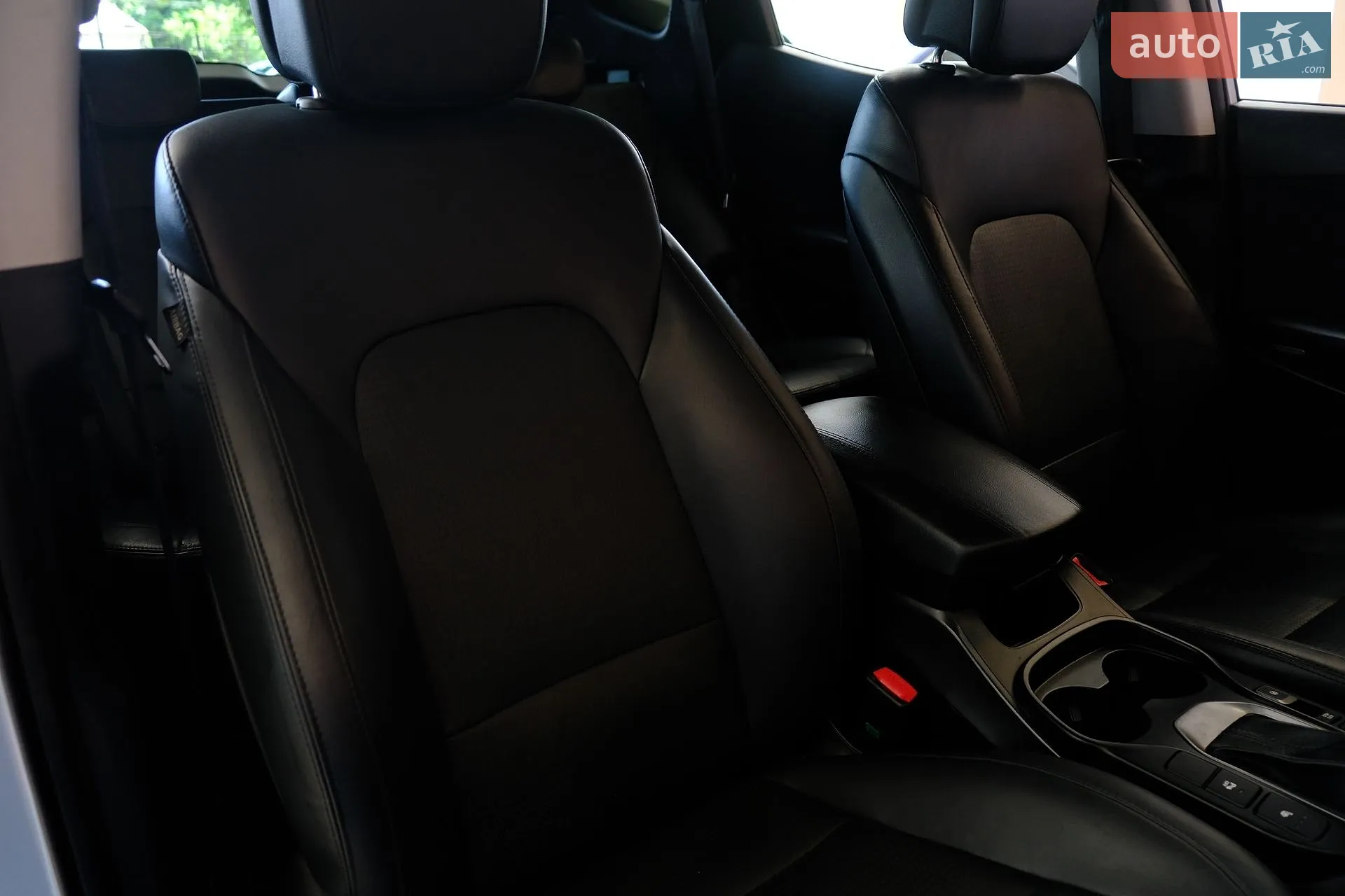 2013 Hyundai Santa Fe - мініатюра 38