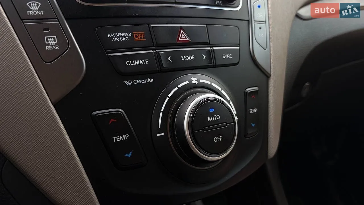 2017 Hyundai Santa Fe - мініатюра 23