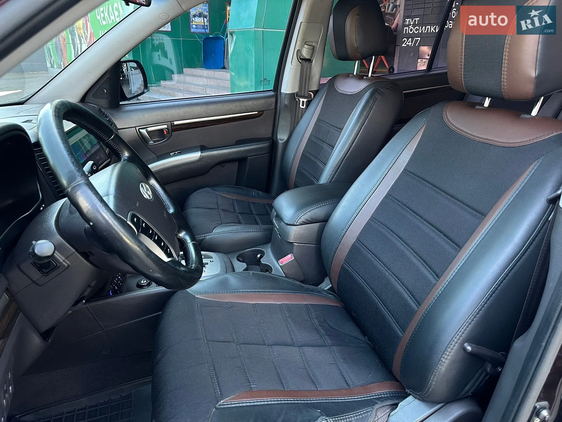 2010 Hyundai Santa Fe - мініатюра 21
