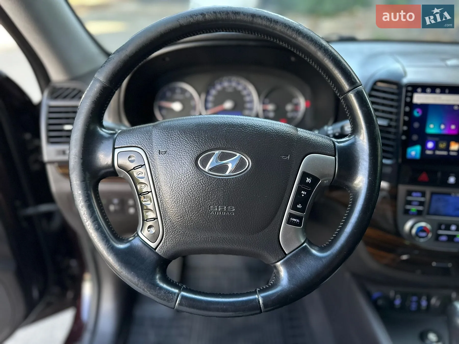 2010 Hyundai Santa Fe - мініатюра 31