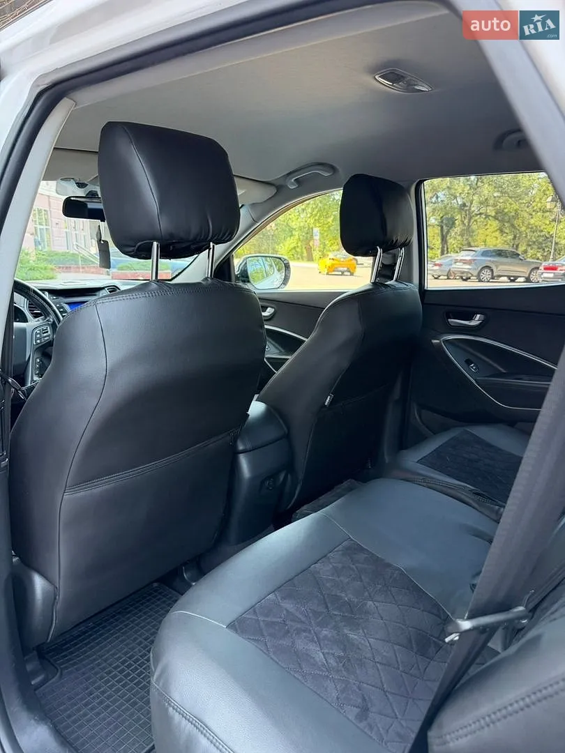 2012 Hyundai Santa Fe - мініатюра 38