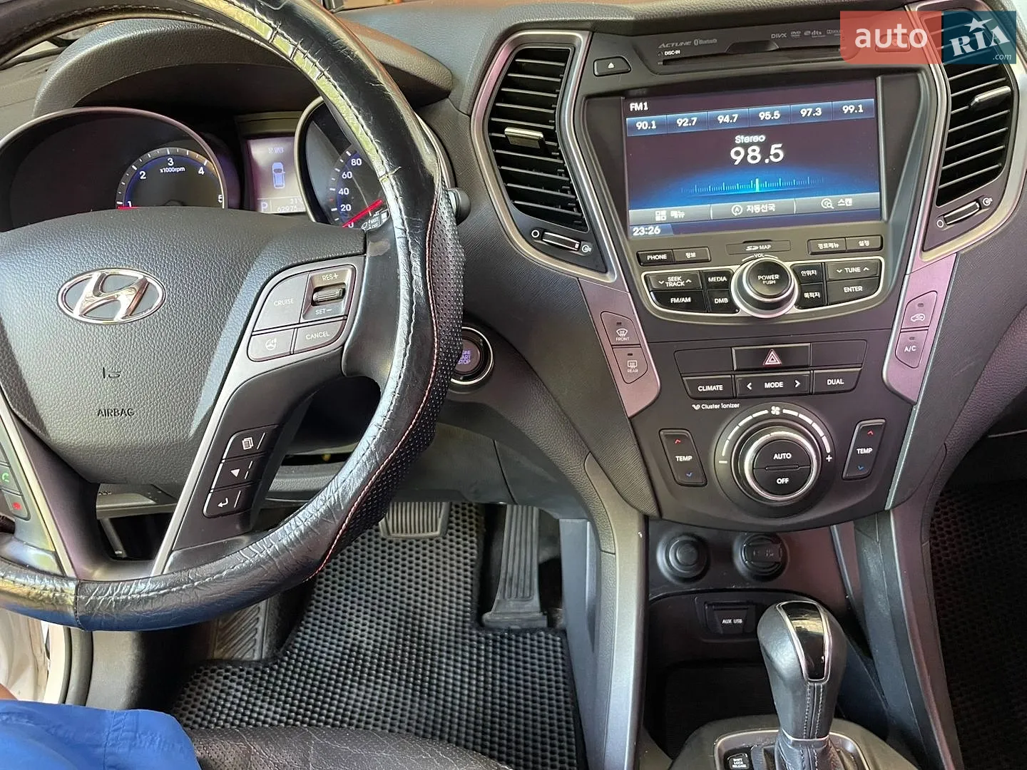 2013 Hyundai Santa Fe - мініатюра 10