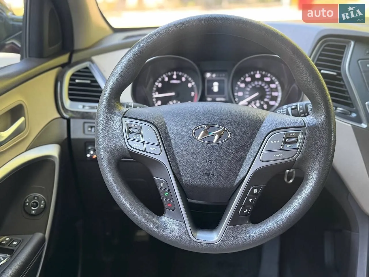 2016 Hyundai Santa Fe - мініатюра 15