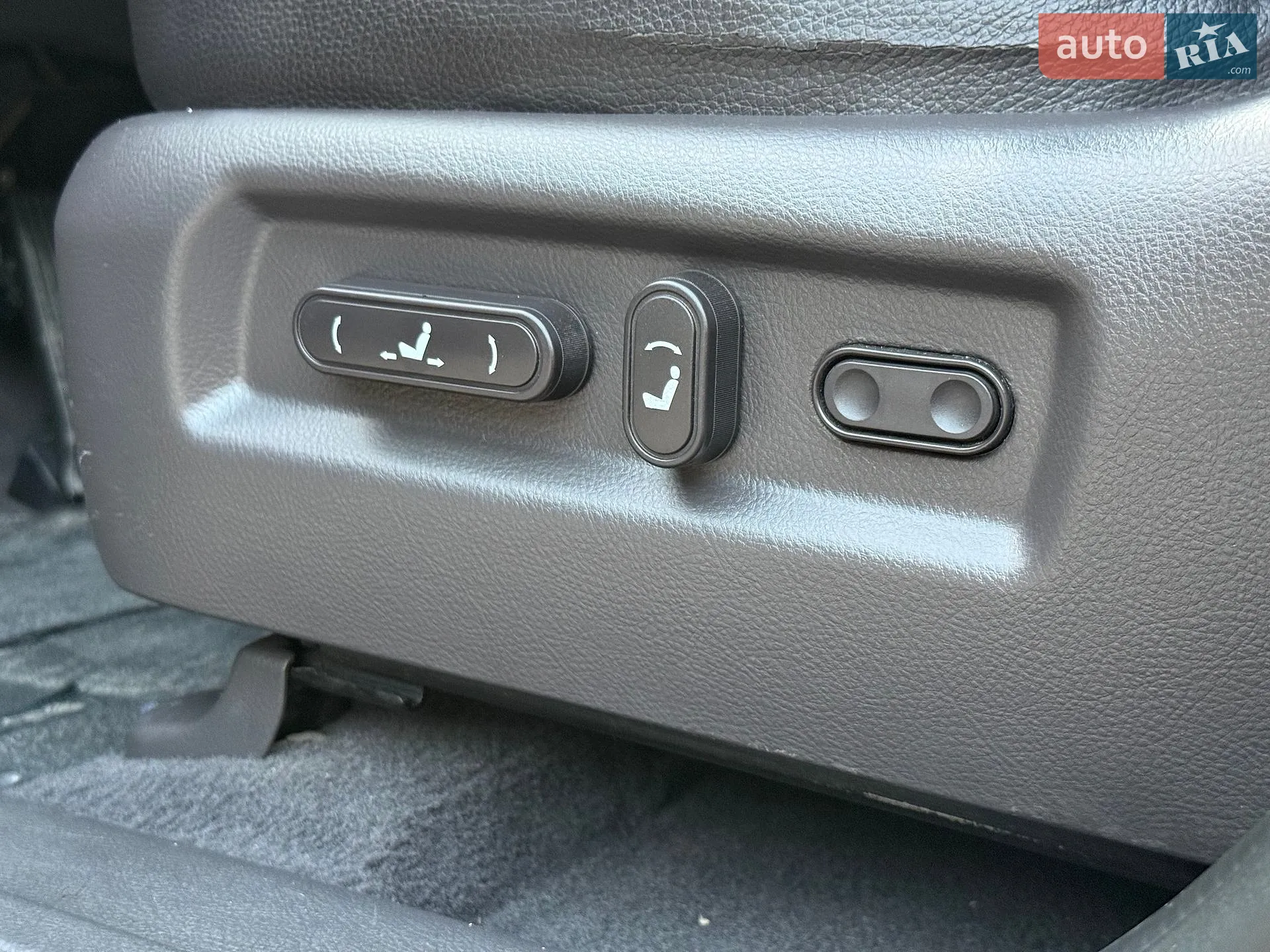2010 Hyundai Santa Fe - мініатюра 19