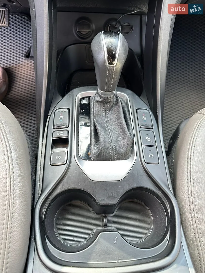 2017 Hyundai Santa Fe - мініатюра 20