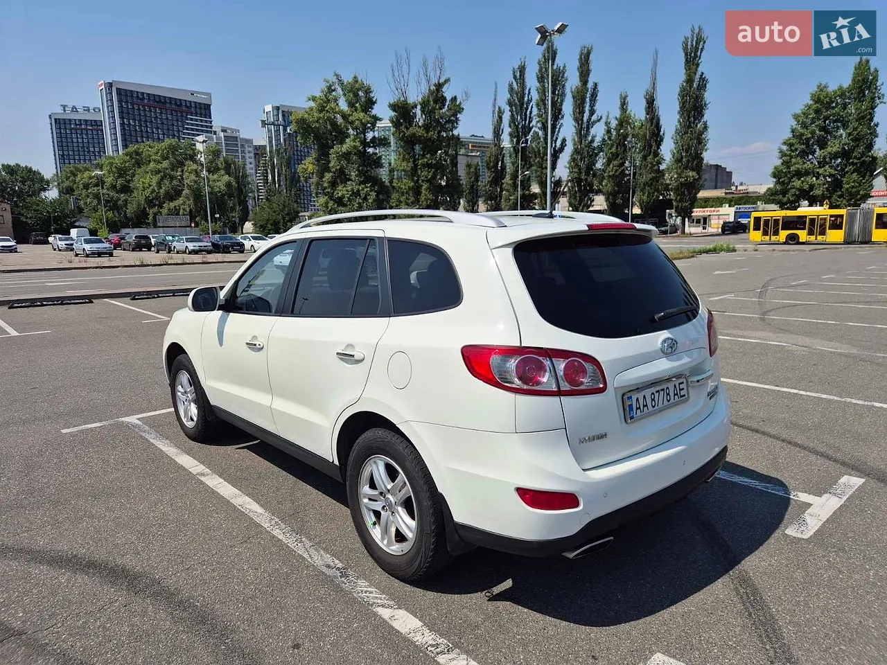 2012 Hyundai Santa Fe - мініатюра 17