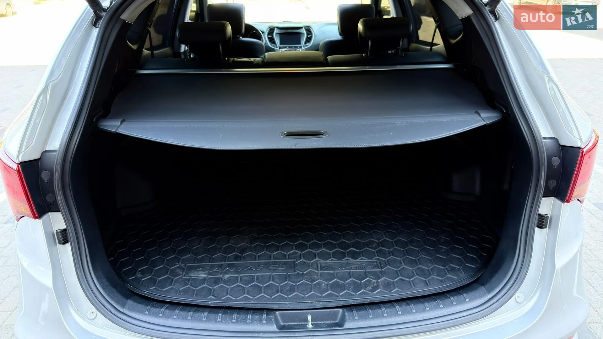 2017 Hyundai Santa Fe - мініатюра 27
