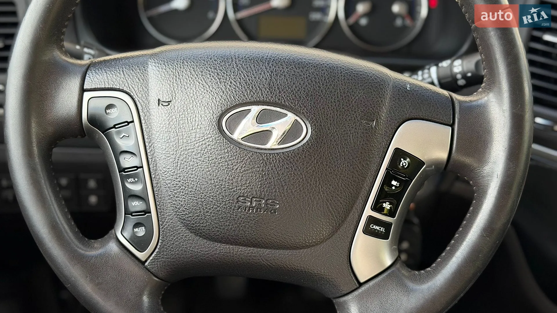 2010 Hyundai Santa Fe - мініатюра 25
