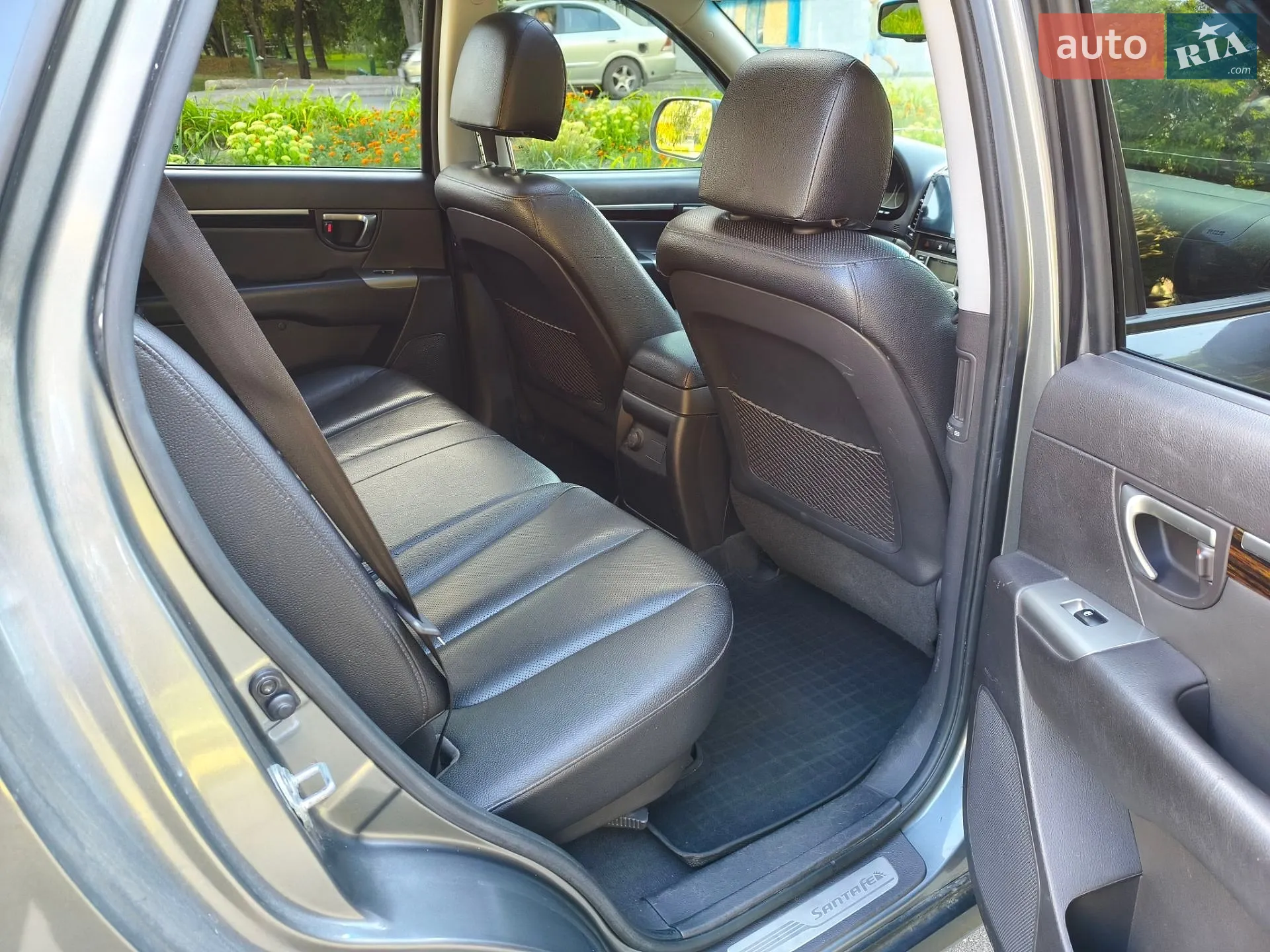 2011 Hyundai Santa Fe - мініатюра 31