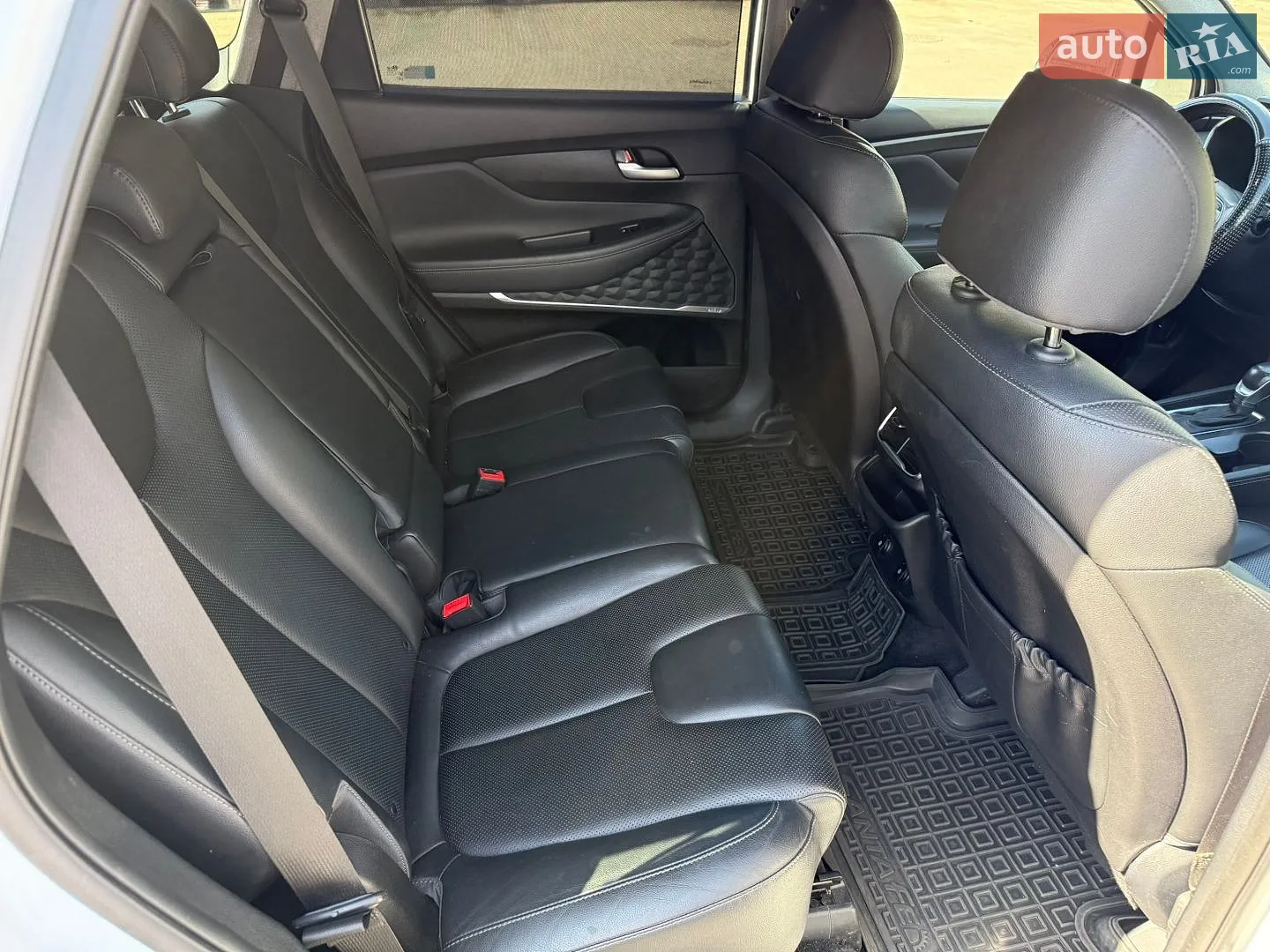 2018 Hyundai Santa Fe - мініатюра 17