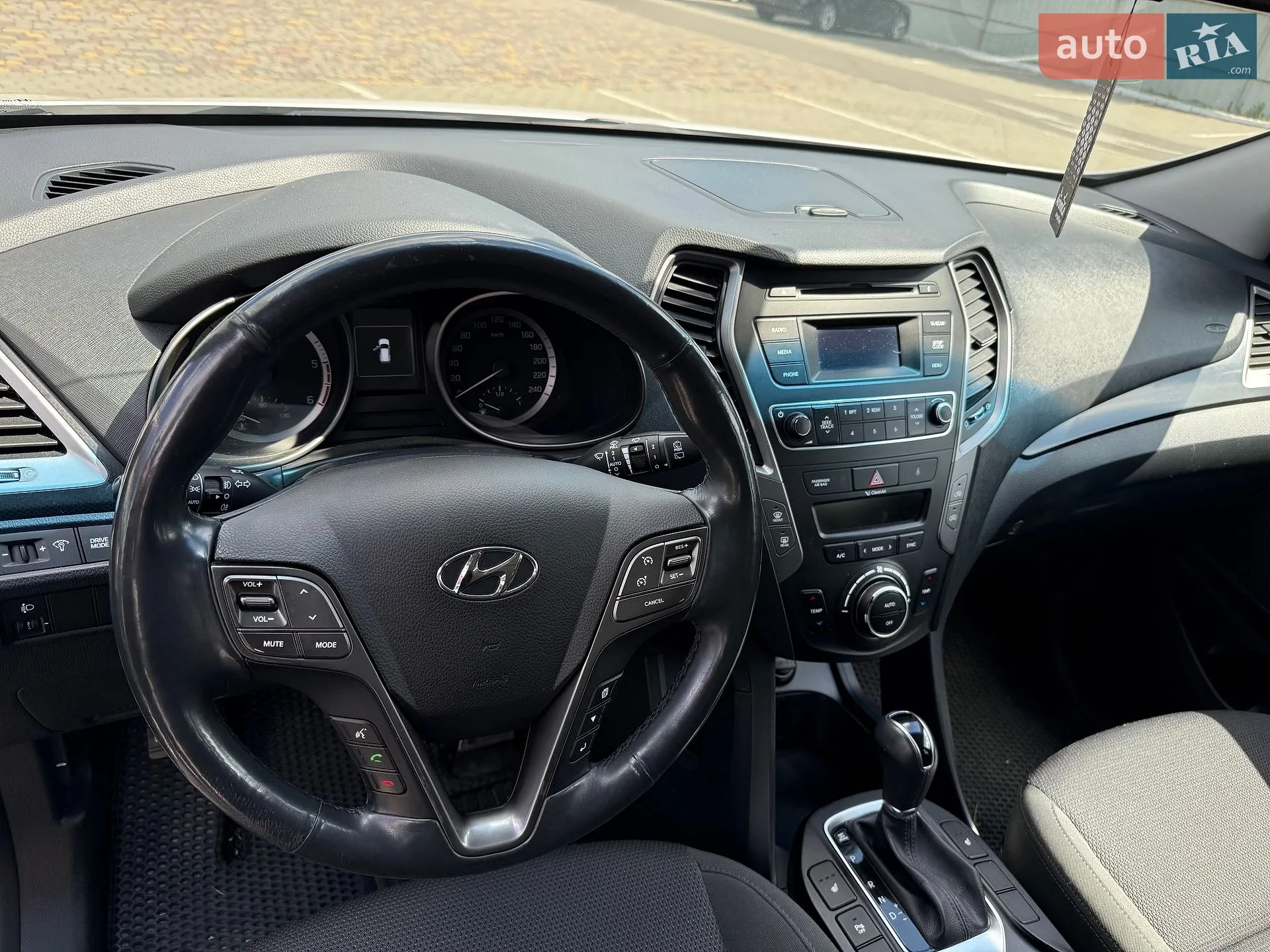 2017 Hyundai Santa Fe - мініатюра 22
