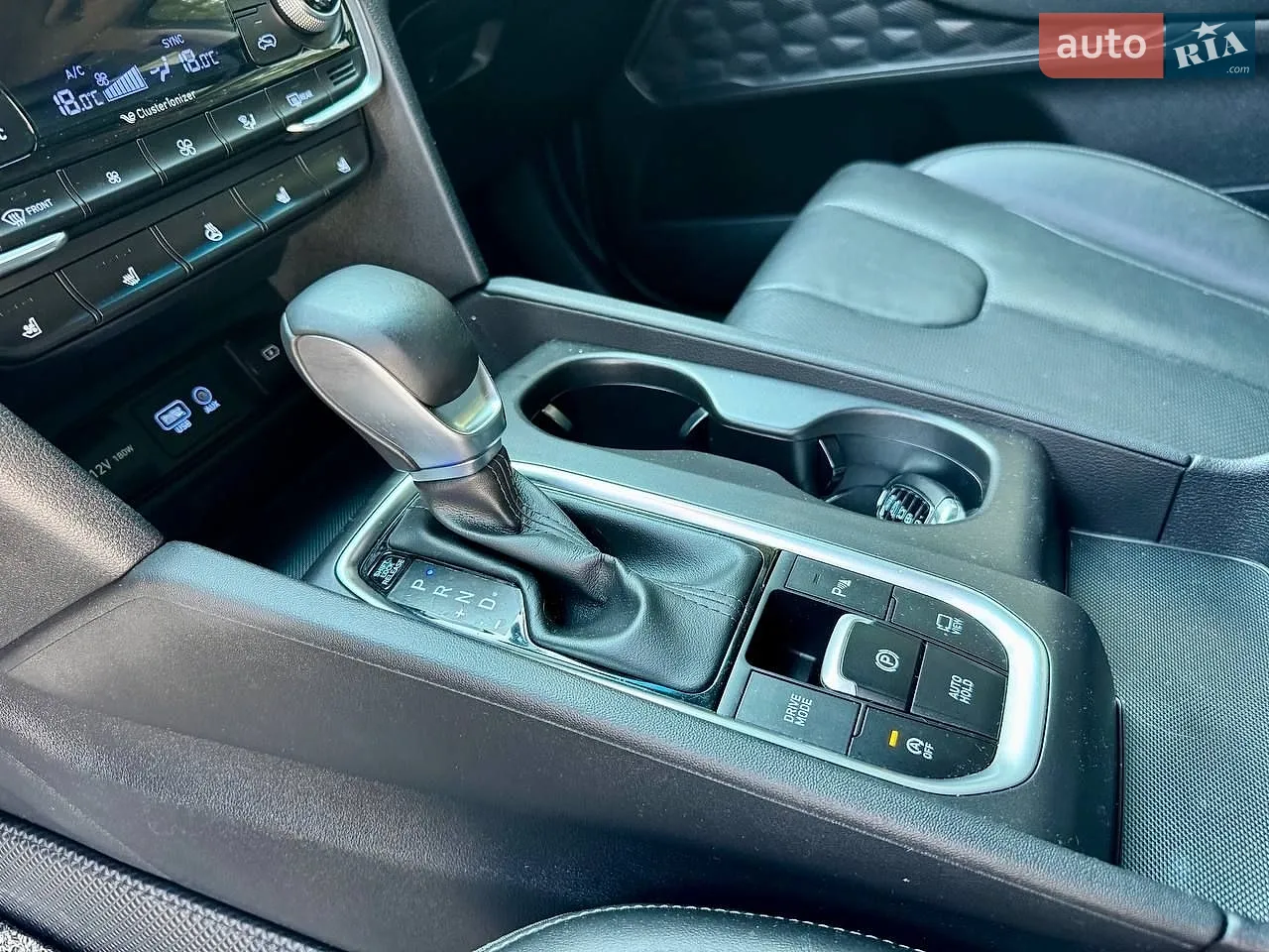 2019 Hyundai Santa Fe - мініатюра 24