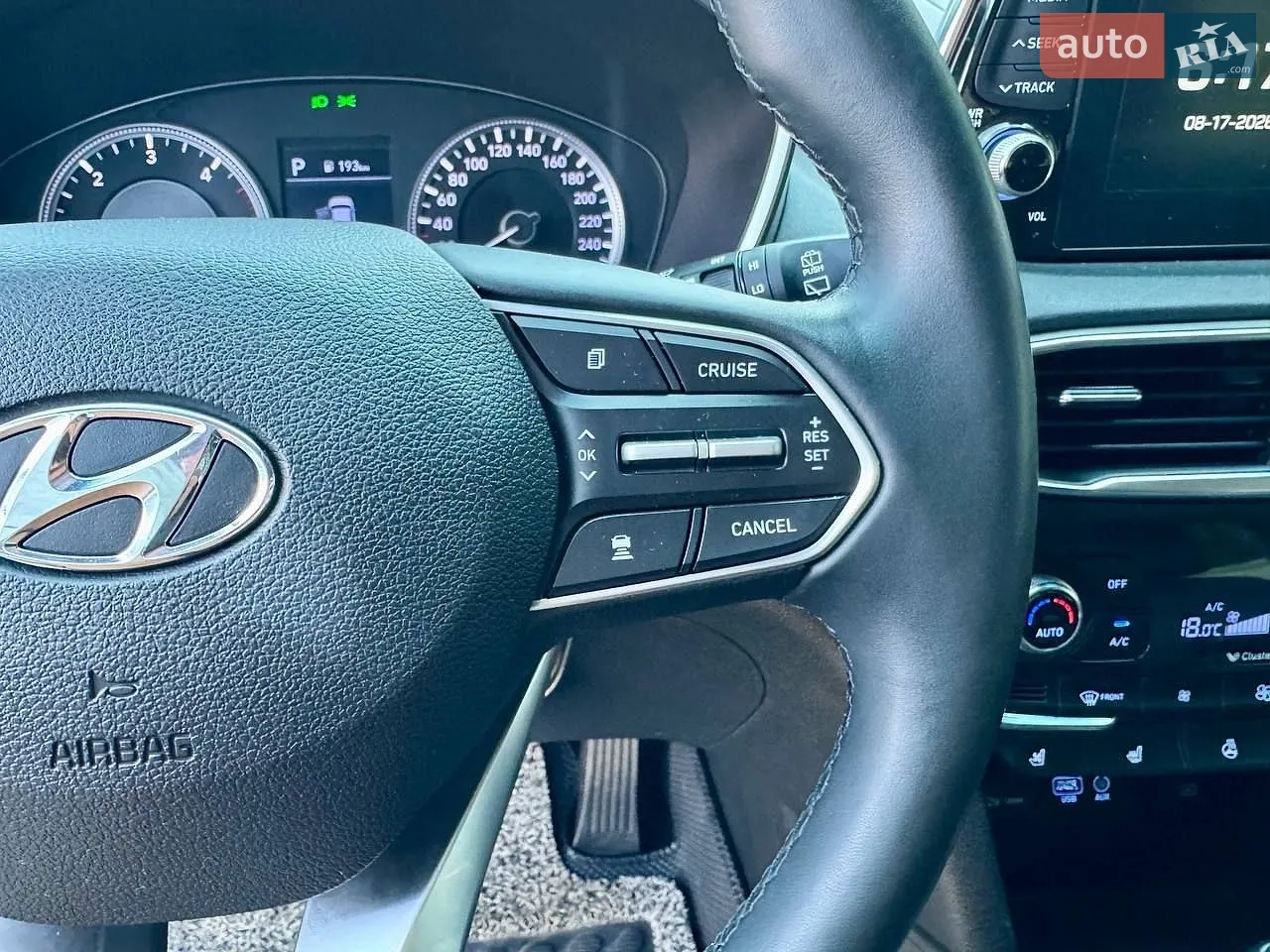 2019 Hyundai Santa Fe - мініатюра 28