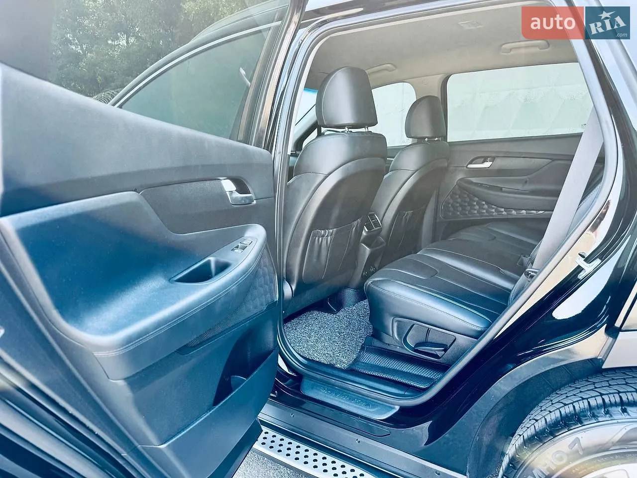 2019 Hyundai Santa Fe - мініатюра 31