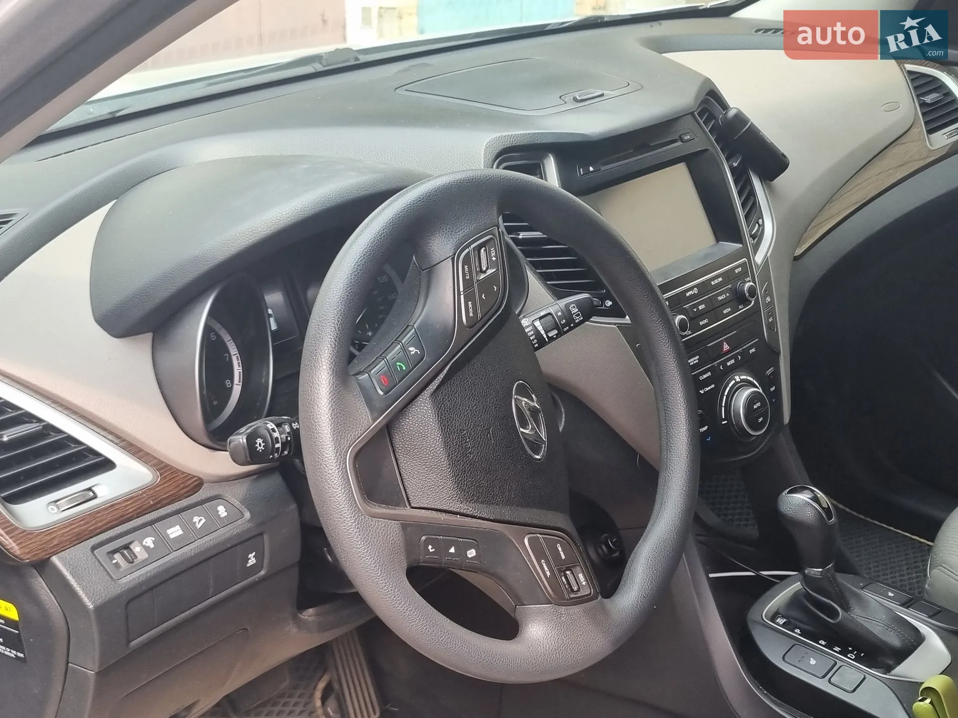 2017 Hyundai Santa Fe - мініатюра 10
