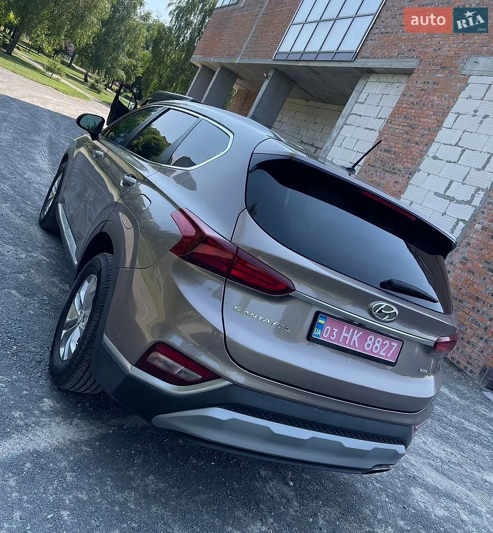 2019 Hyundai Santa Fe - мініатюра 12