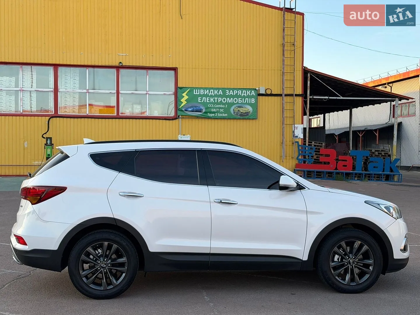2016 Hyundai Santa Fe - мініатюра 8