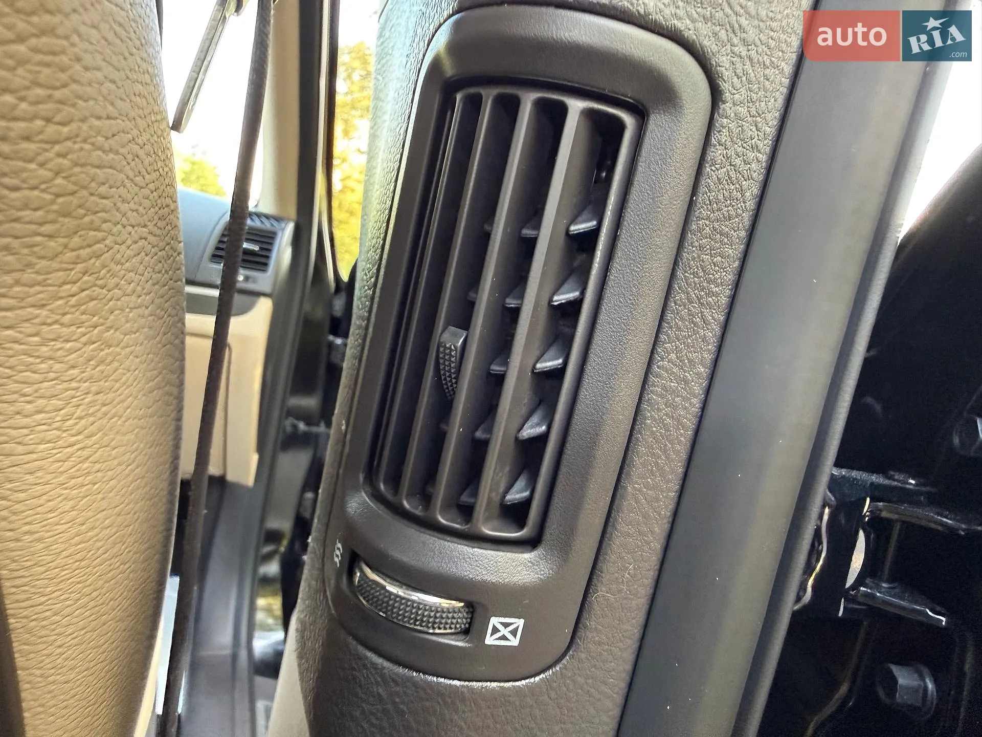 2012 Hyundai Santa Fe - мініатюра 53