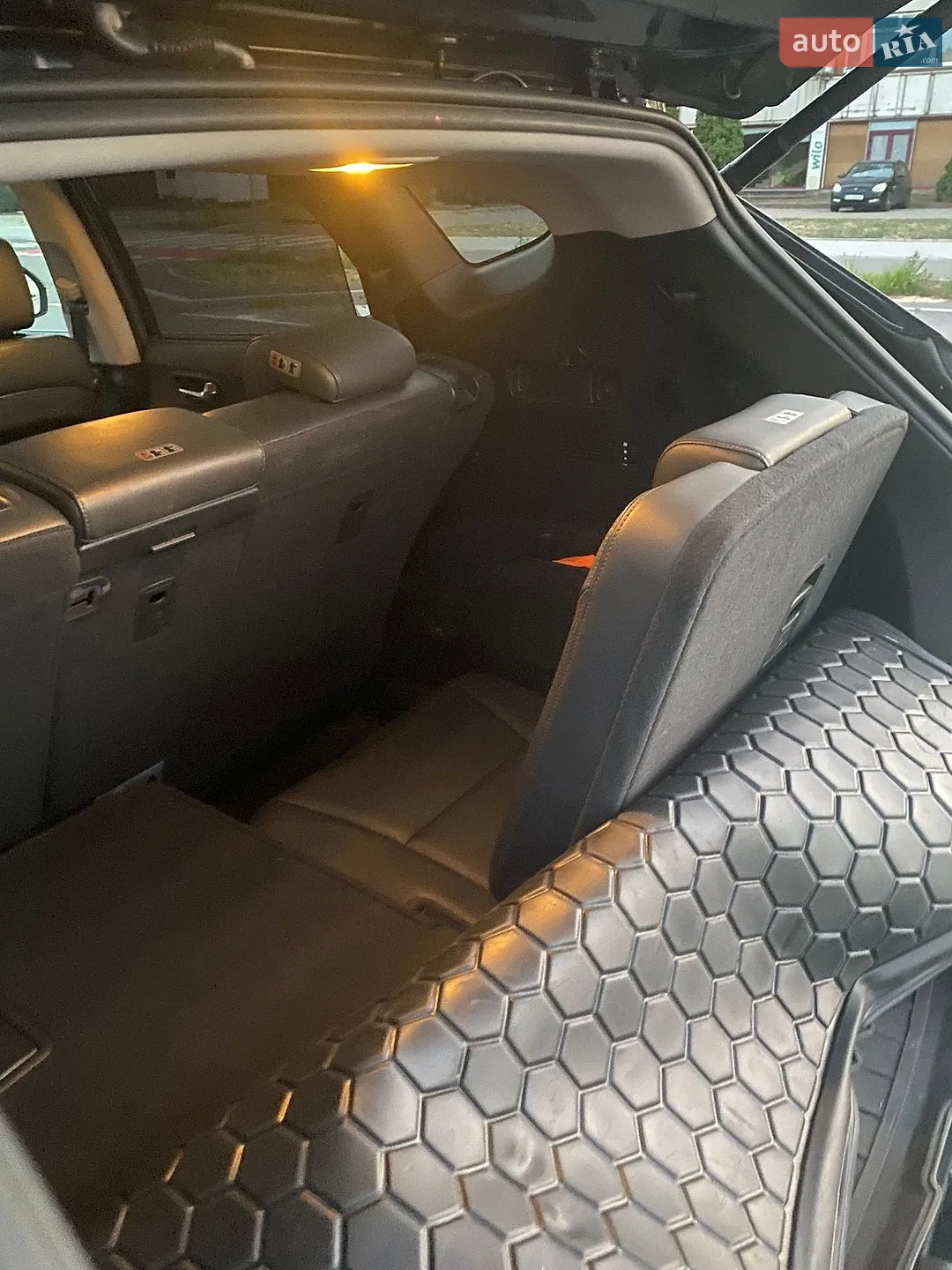 2018 Hyundai Santa Fe - мініатюра 33