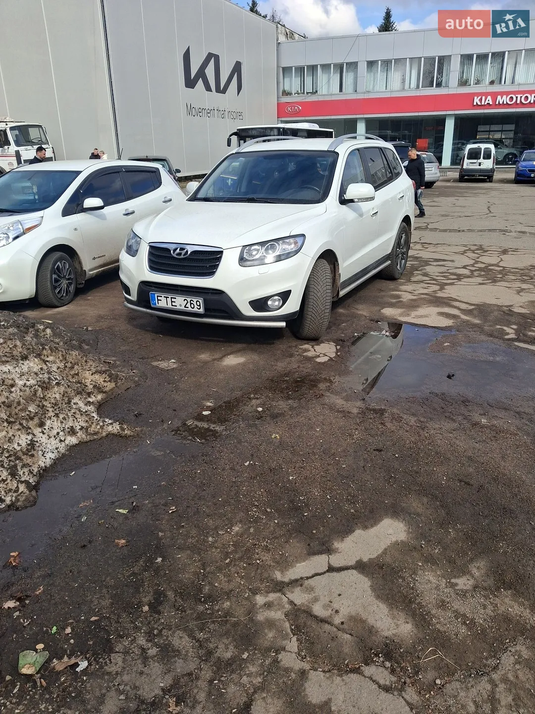 2011 Hyundai Santa Fe - мініатюра 16