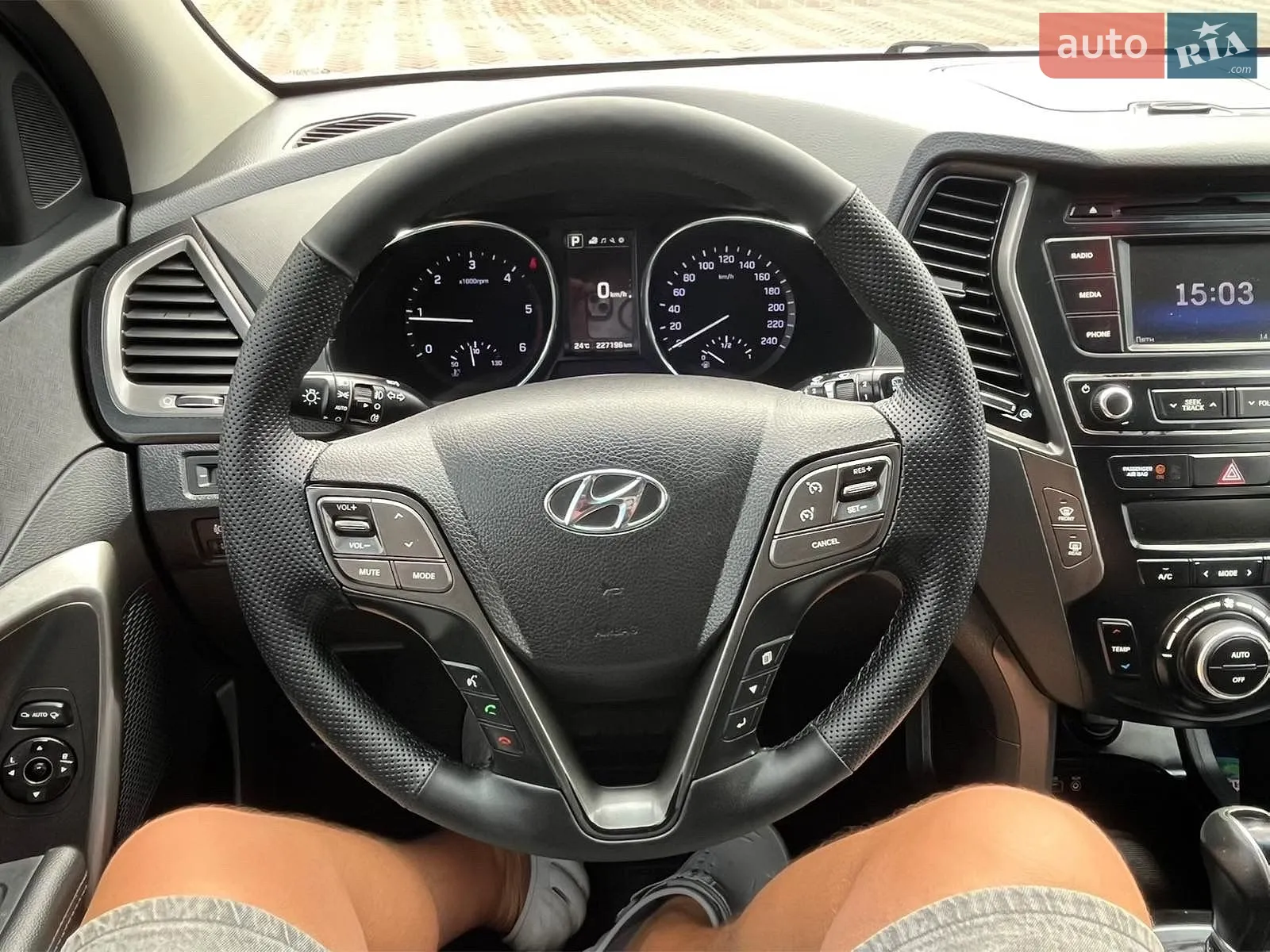 2017 Hyundai Santa Fe - мініатюра 28