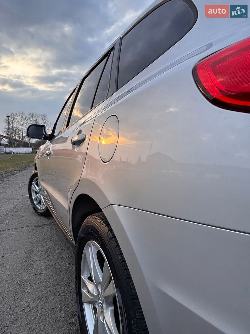 2012 Hyundai Santa Fe - мініатюра 19
