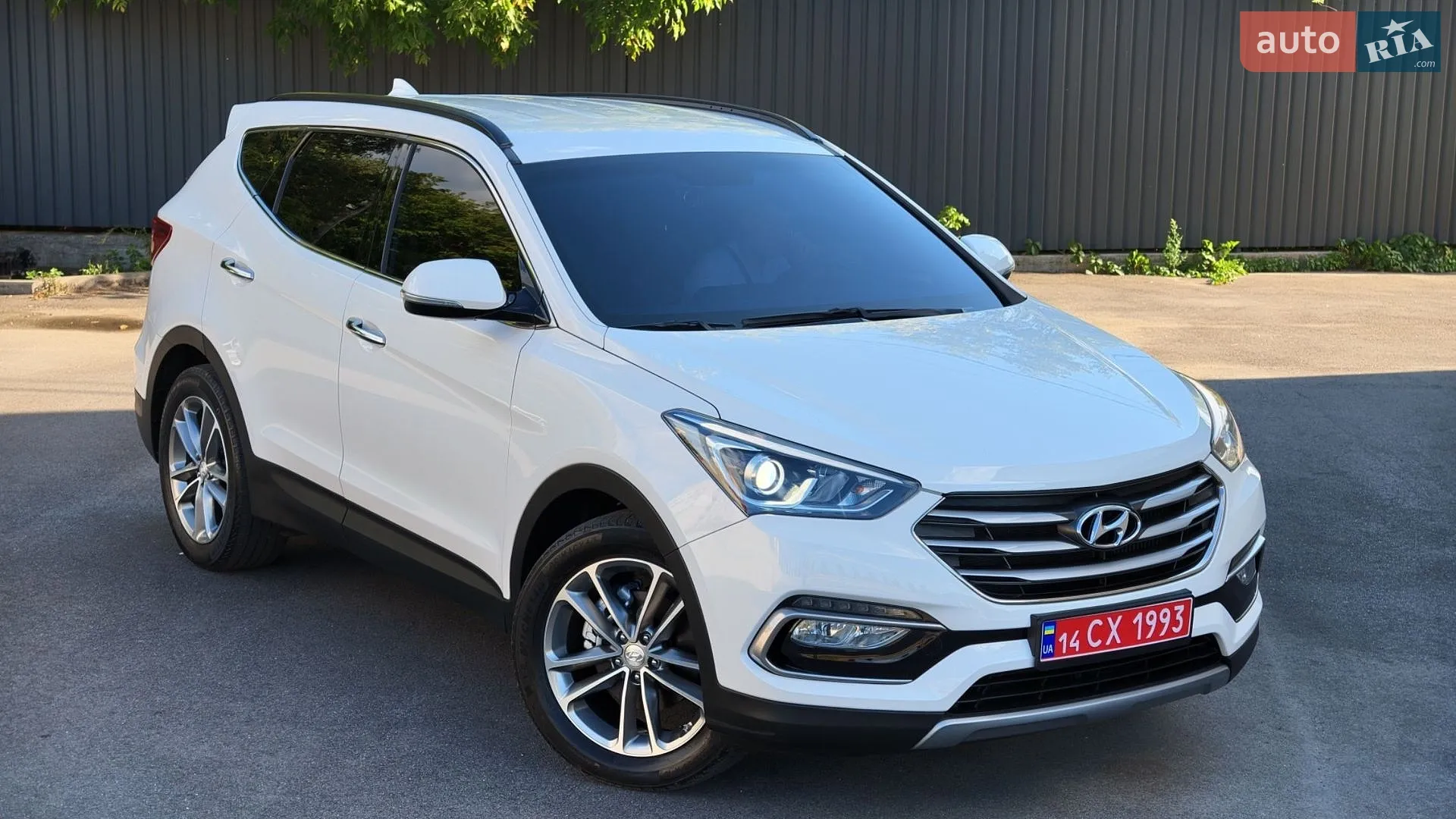 2016 Hyundai Santa Fe - мініатюра 26