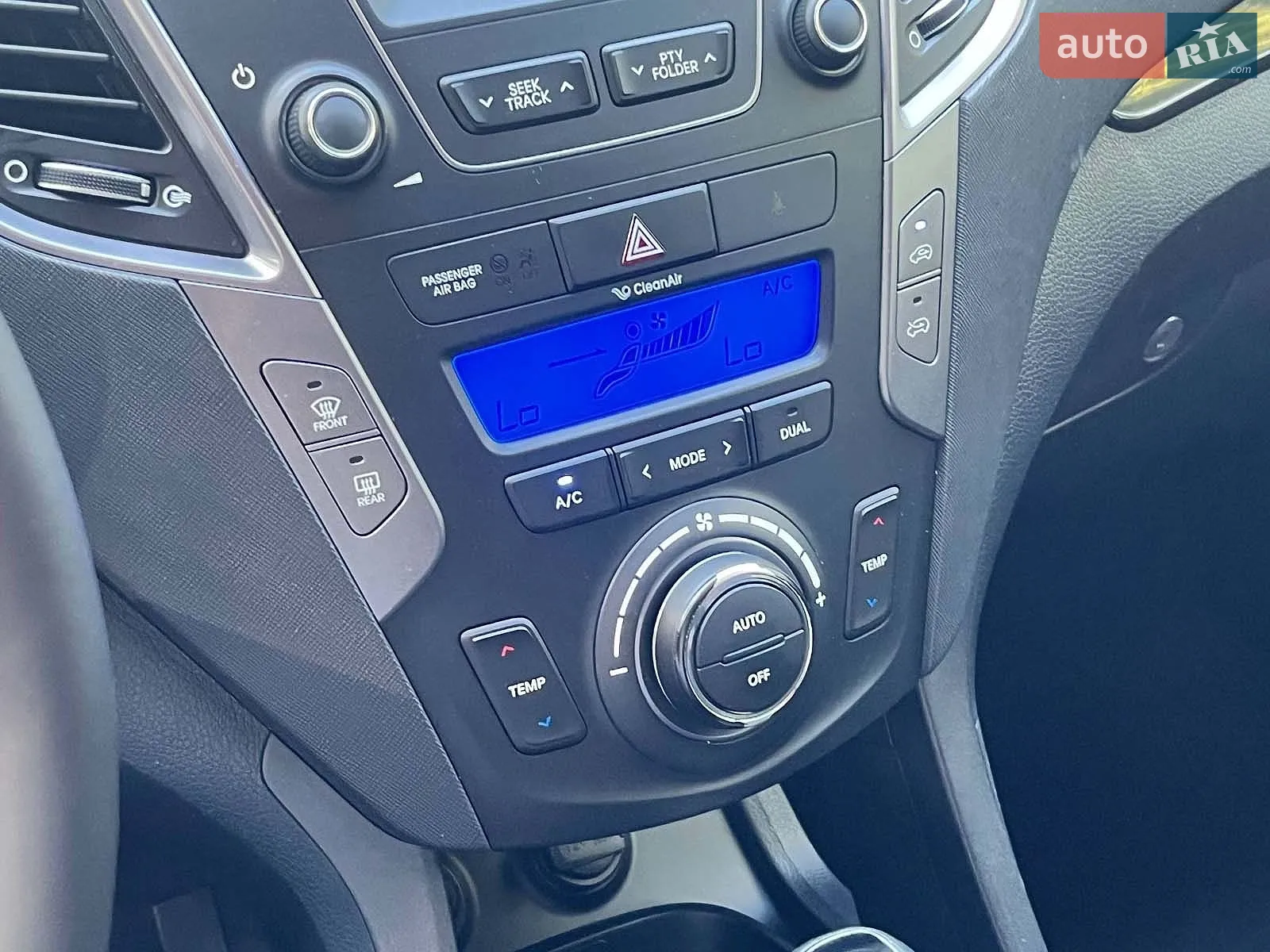 2014 Hyundai Santa Fe - мініатюра 33