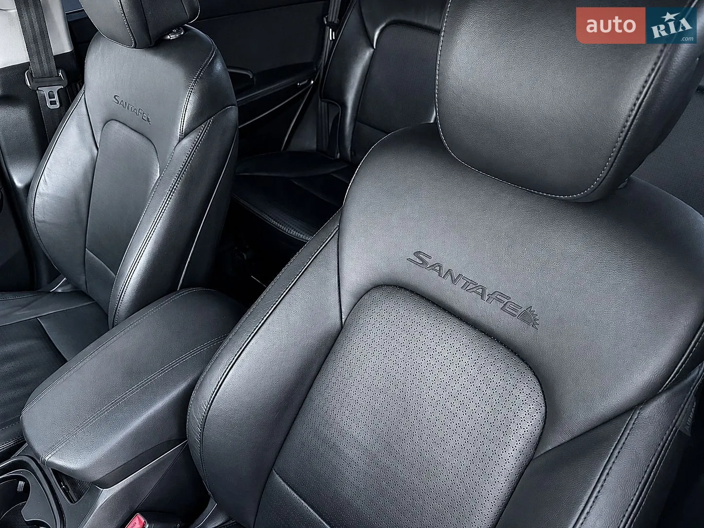 2012 Hyundai Santa Fe - мініатюра 17
