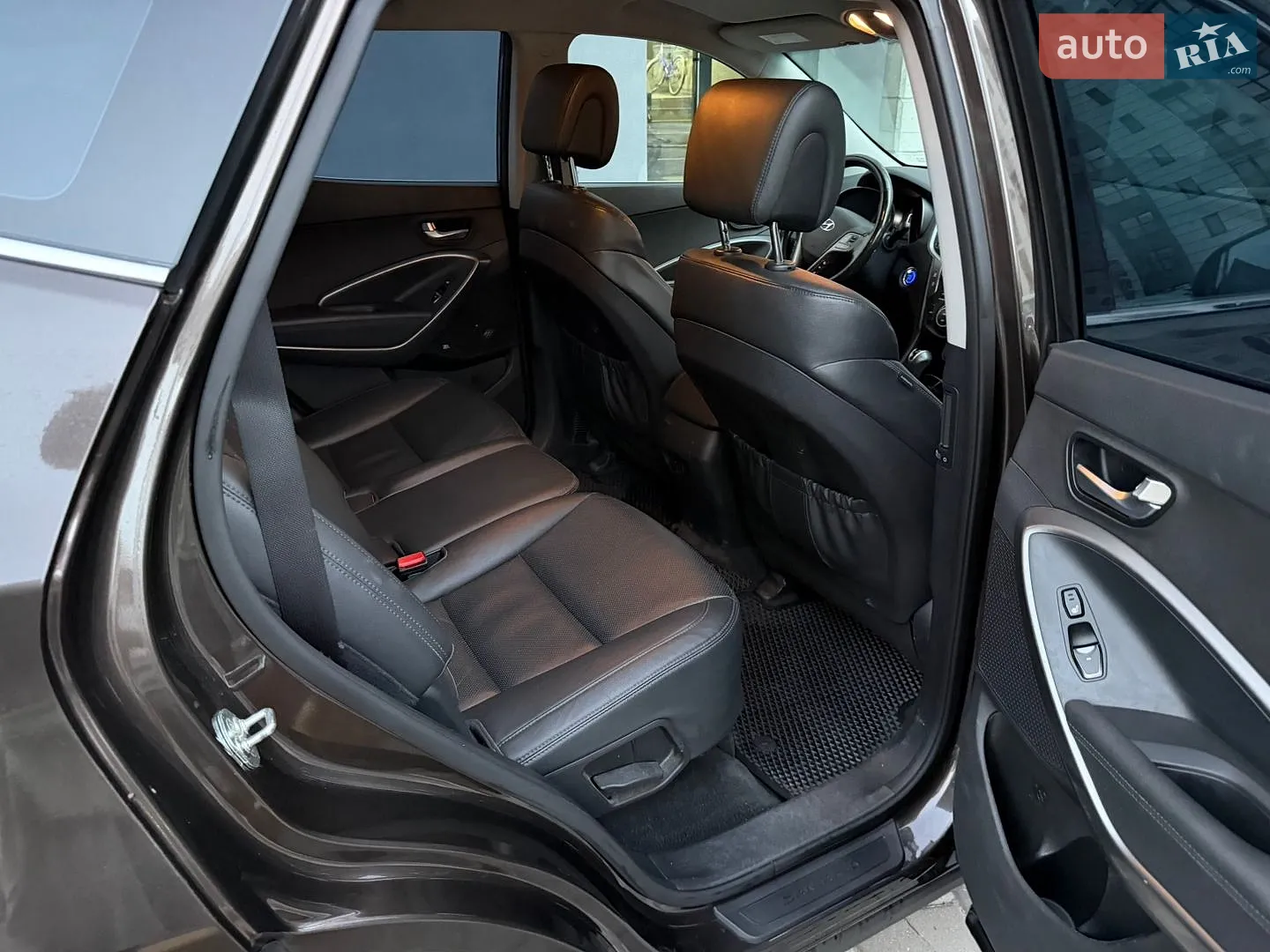 2017 Hyundai Santa Fe - мініатюра 21