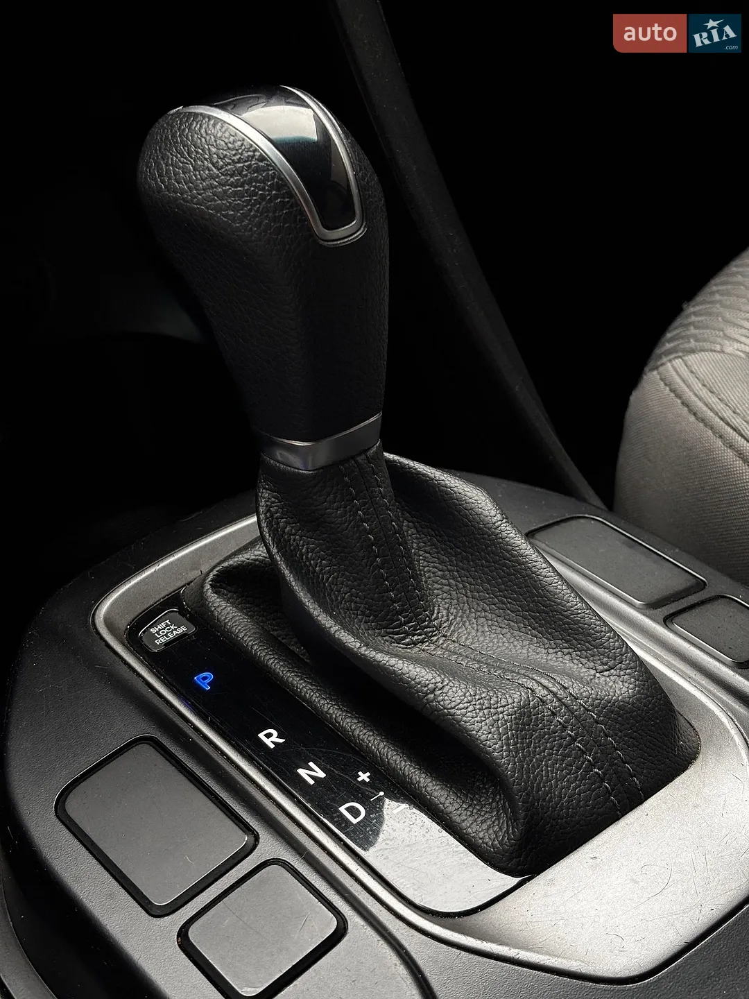 2016 Hyundai Santa Fe - мініатюра 34