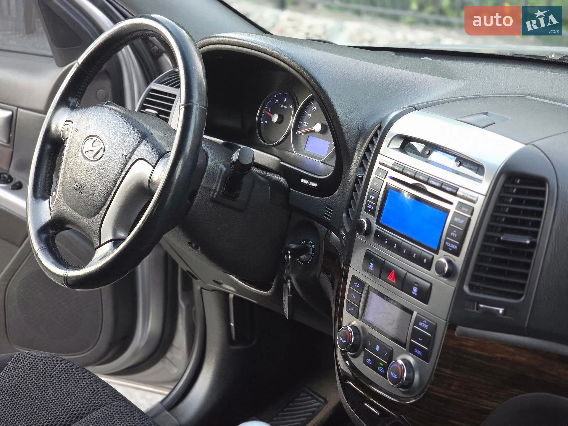 2010 Hyundai Santa Fe - мініатюра 28