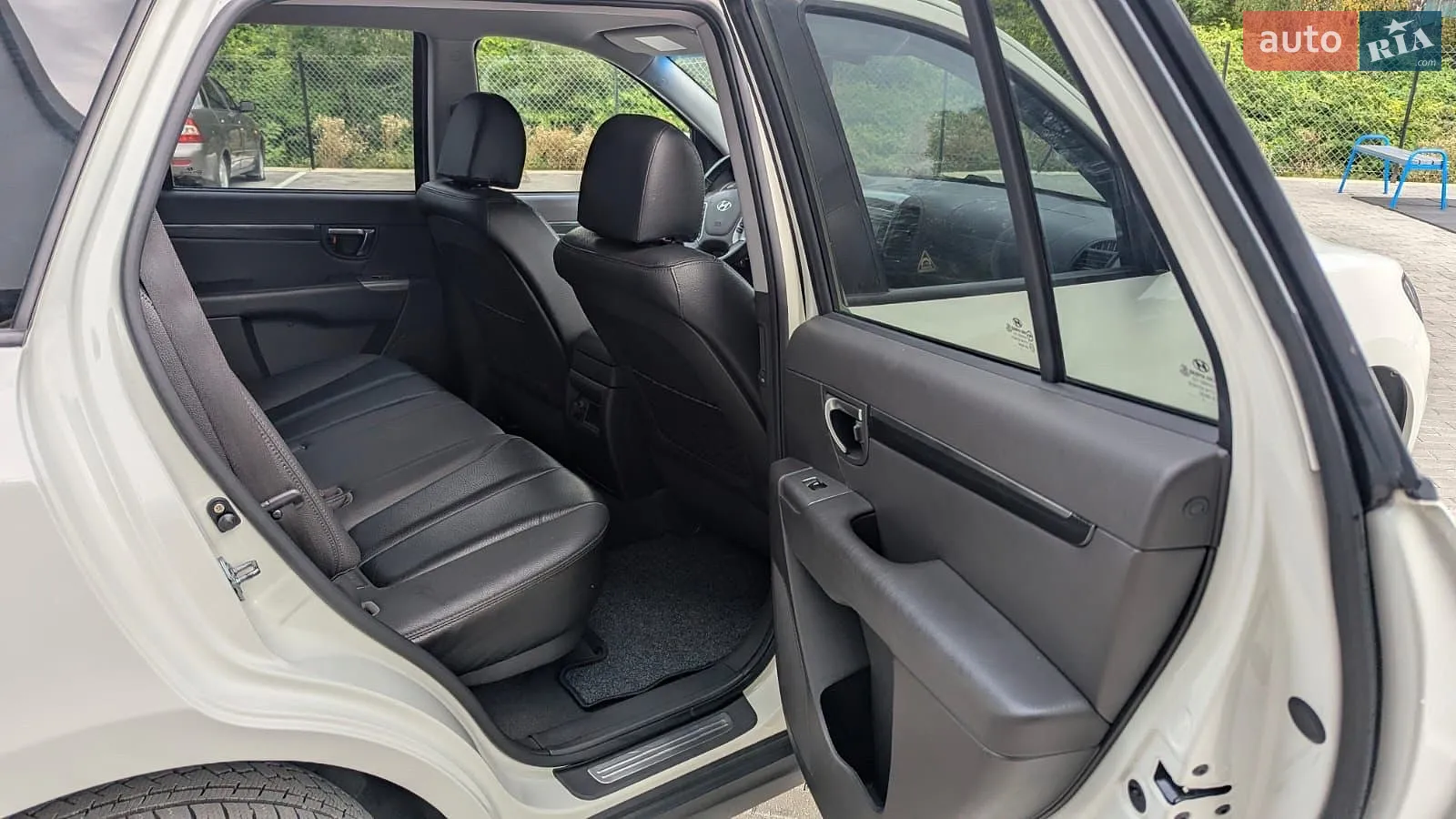 2011 Hyundai Santa Fe - мініатюра 22