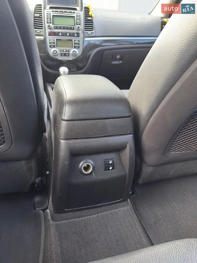 2011 Hyundai Santa Fe - мініатюра 39