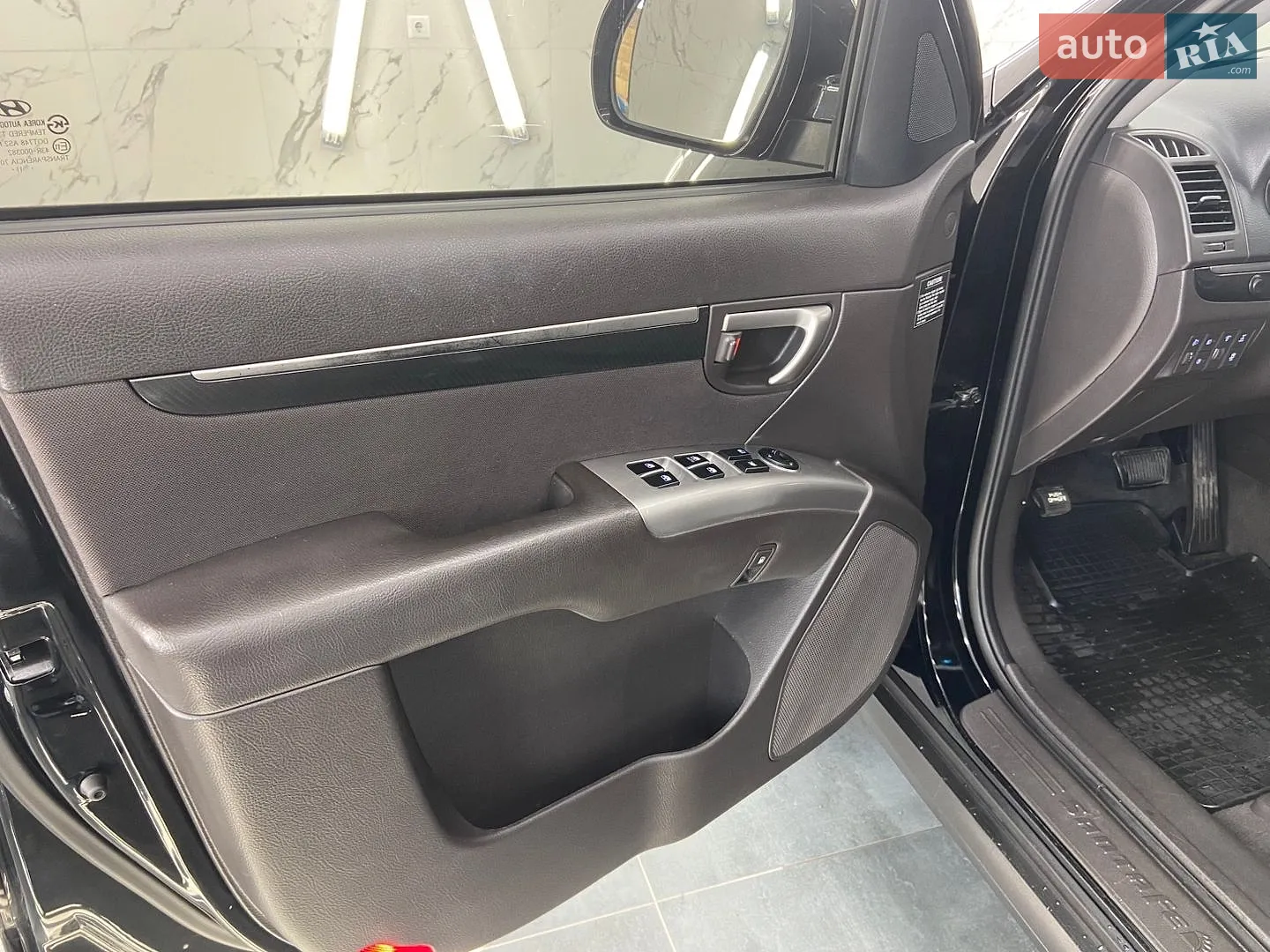 2012 Hyundai Santa Fe - мініатюра 29
