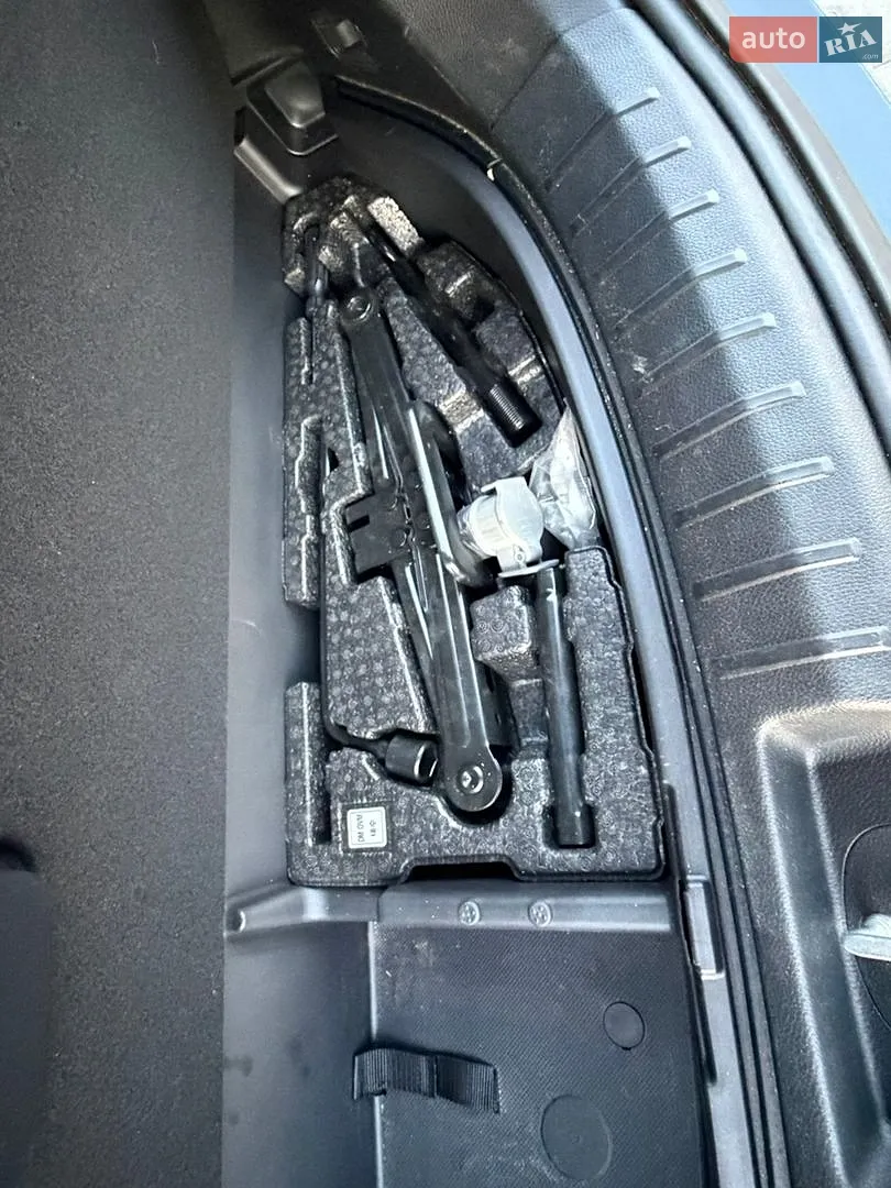 2016 Hyundai Santa Fe - мініатюра 22