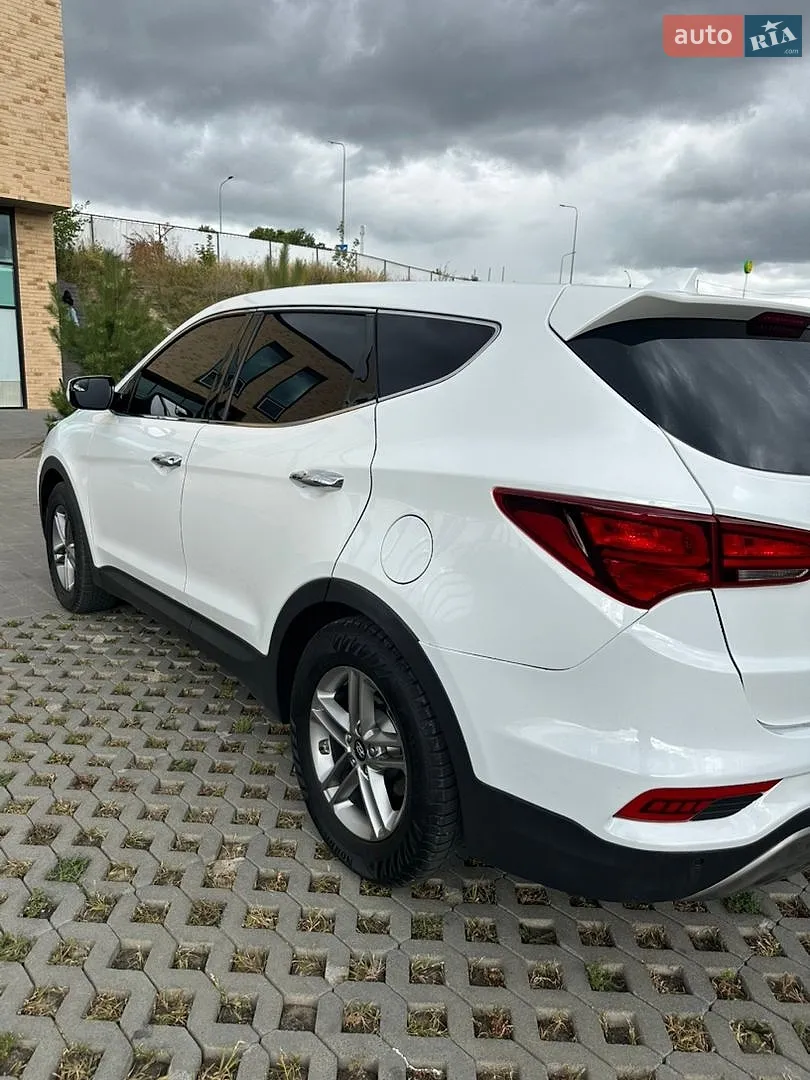 2017 Hyundai Santa Fe - мініатюра 7