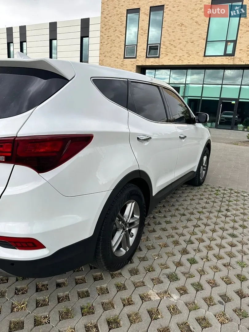 2017 Hyundai Santa Fe - мініатюра 8